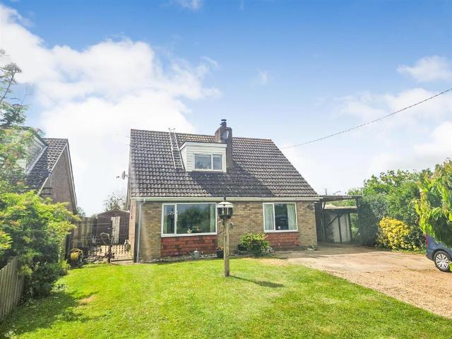 Bungalow for sale in Bedford