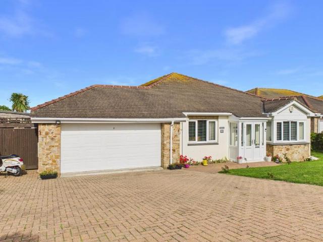 Bungalow for sale in Porth, Newquay