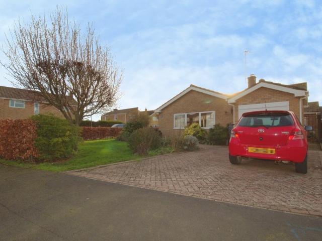 Bungalow for sale in Barholm, Lincolnshire