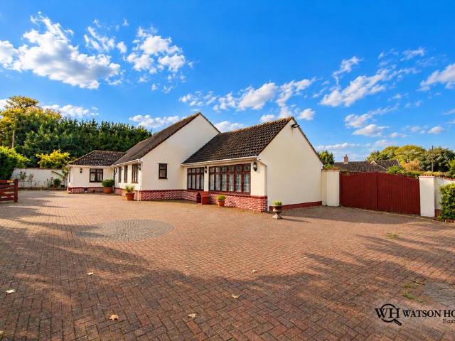 Bungalow for sale in Banstead, Reigate and Banstead