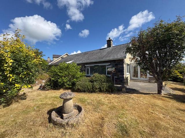 Bungalow for sale in Criccieth