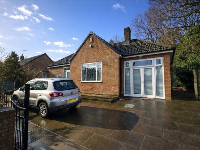 Bungalow for sale in Georgia, Greater Manchester