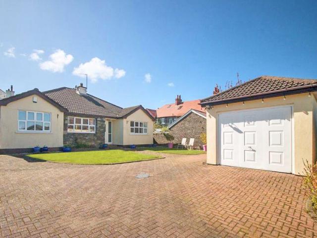 Bungalow for sale in Douglas, Scotland