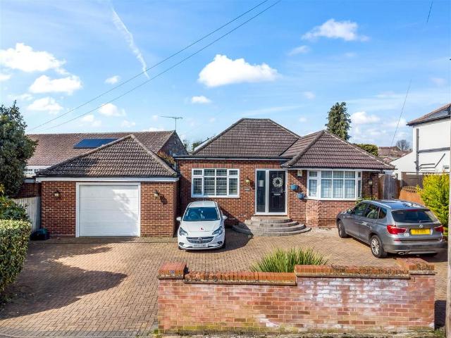 Bungalow for sale in Fretherne, Hertfordshire
