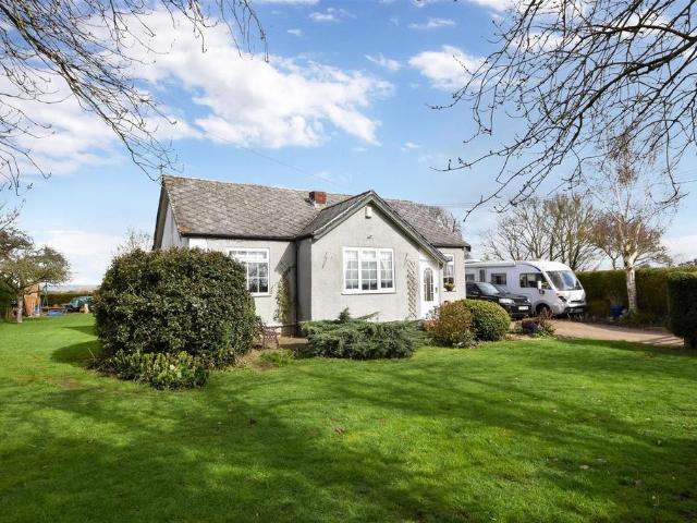 Bungalow for sale in Alverton, East Midlands