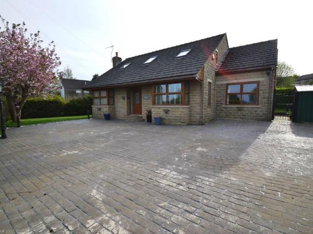 Bungalow for sale in Idle, West Yorkshire