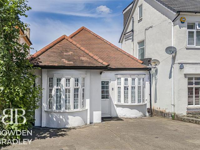 Bungalow for sale in Clayhall, Greater London
