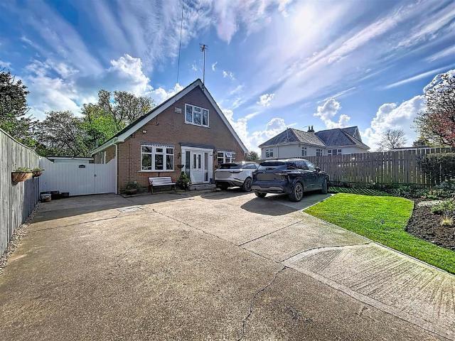 Bungalow for sale in Hornsea, East Riding Of Yorkshire