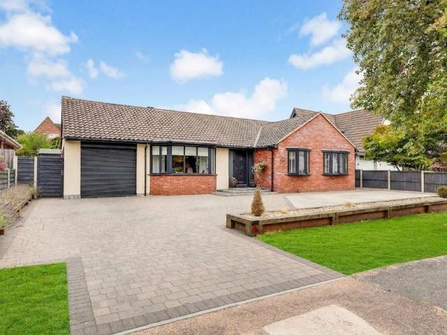 Bungalow for sale in Berry Hill, Potters Corner
