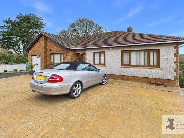 Bungalow for sale in Cardigan, Wales