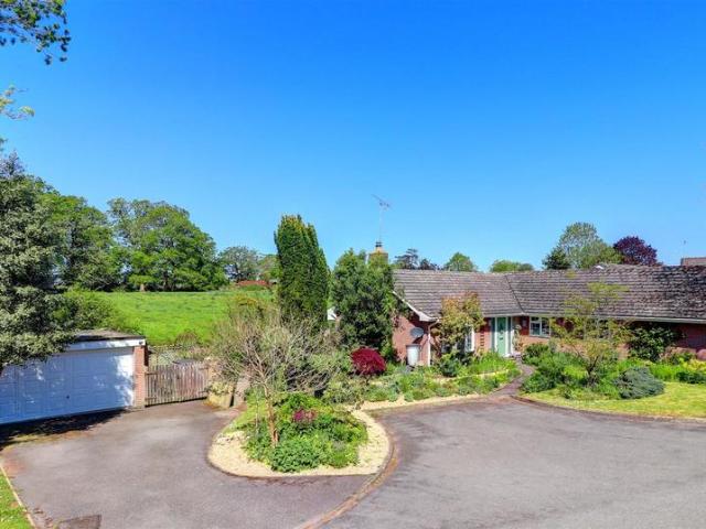 Bungalow for sale in Barton Stacey, Hampshire