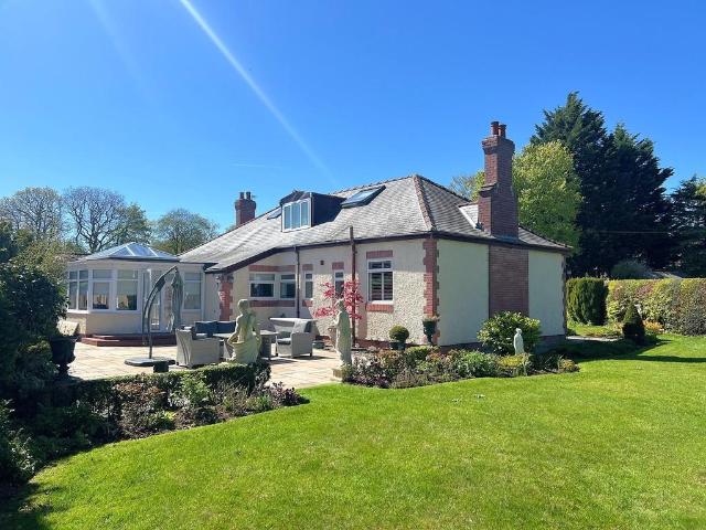 Bungalow for sale in Heads Nook