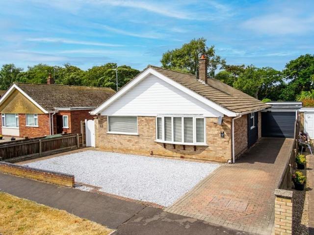 Bungalow for sale in Newtown, Stokesby