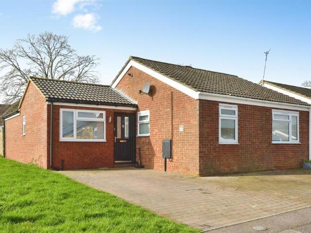 Bungalow for sale in Hanslope
