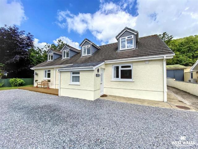 Bungalow for sale in Llanddowror, Wales