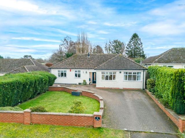 Bungalow for sale in New Bilton, Warwickshire