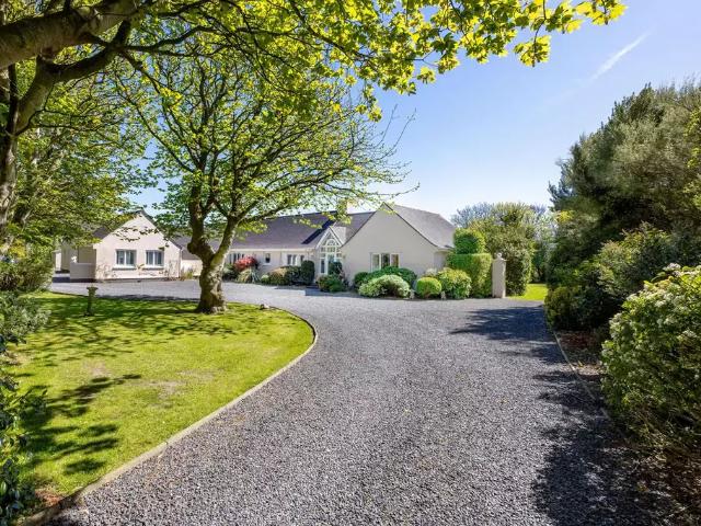 Bungalow for sale
