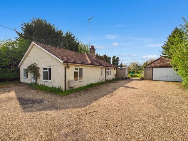 Bungalow for sale in Thetford, East Tuddenham