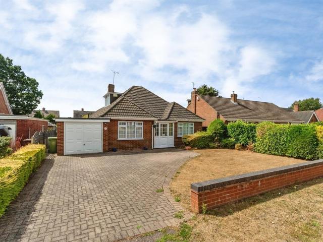 Bungalow for sale in Chadsmoor, Staffordshire