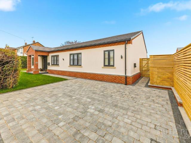 Bungalow for sale in South Kirkby and Moorthorpe, South Kirkby