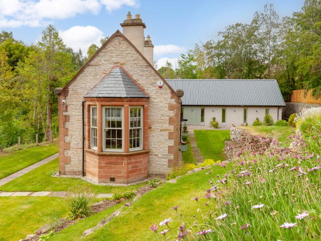 Bungalow for sale in Colinton, Scotland