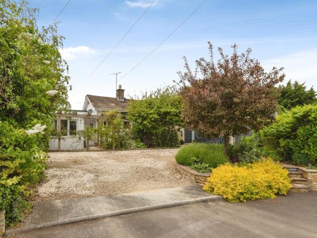 Bungalow for sale in Stanton St Quintin, Wiltshire