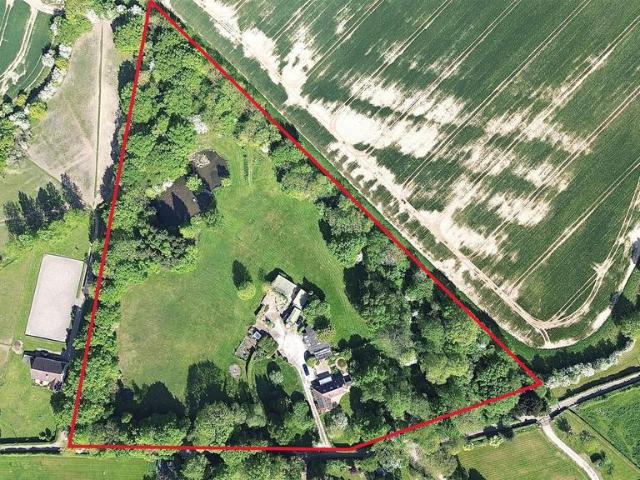 Bungalow for sale in Carlton in Lindrick, Bassetlaw