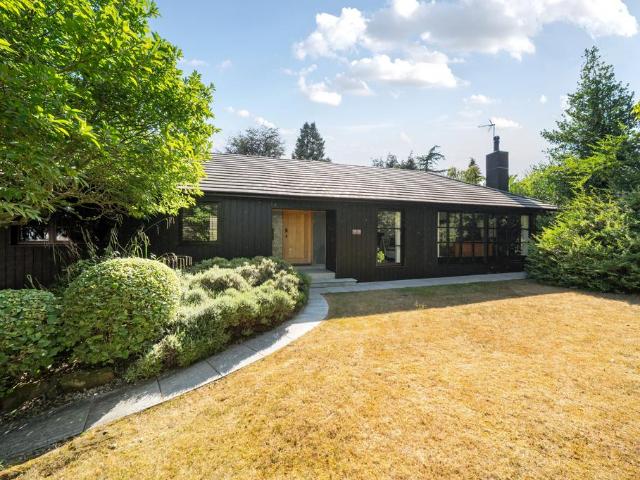 Bungalow for sale in Hertford, Colliers End