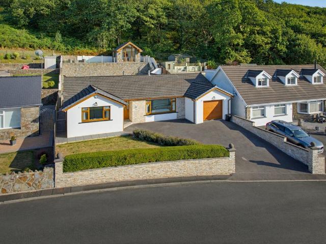Bungalow for sale in Ogmore Valley, Blackmill