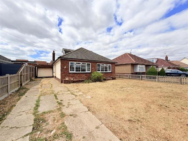 Bungalow for sale in Dale Hill, Essex