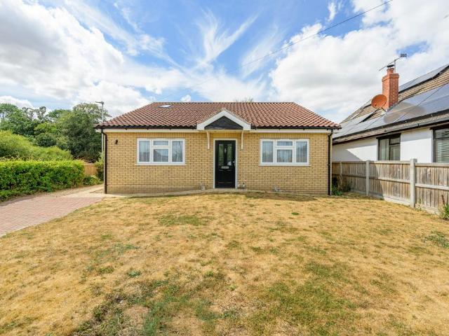 Bungalow for sale in Chelmondiston, Suffolk