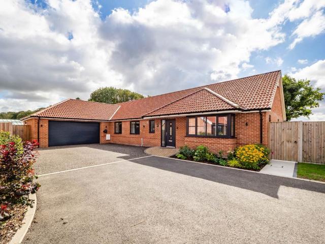 Bungalow for sale in Crostwick, Norfolk