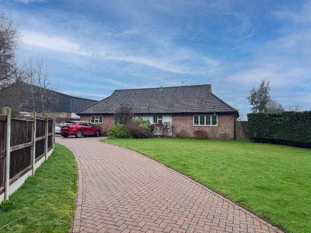 Bungalow for sale in Dale Hill, Essex