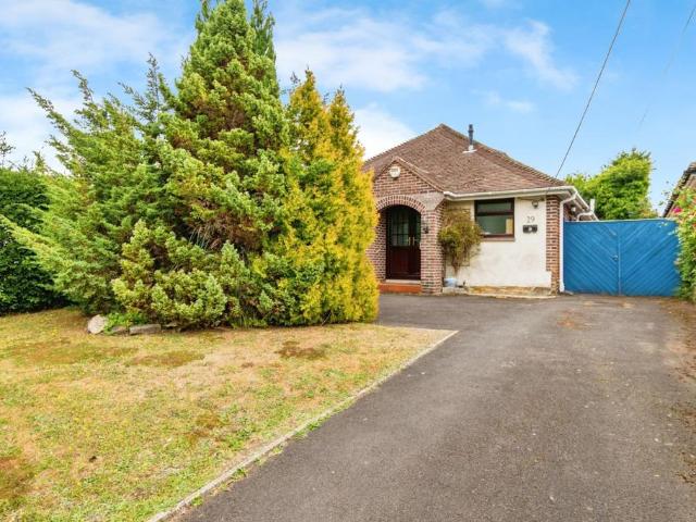Bungalow for sale in Barton Stacey, Hampshire