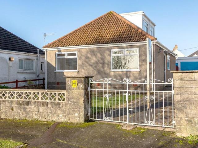 Bungalow for sale in Kittle, Wales