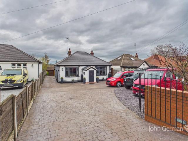 Bungalow for sale in Beamhurst, Staffordshire