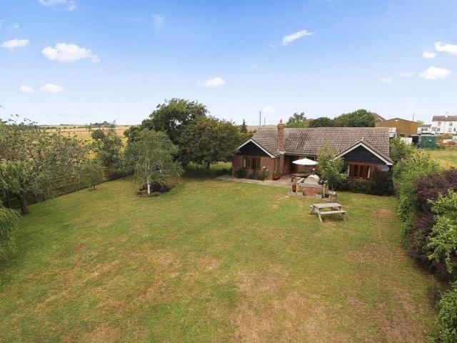 Bungalow for sale in Hoo St Werburgh