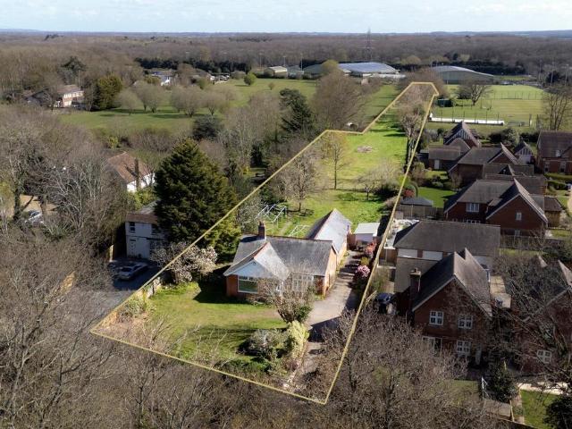 Bungalow for sale in The Bridge, Kent