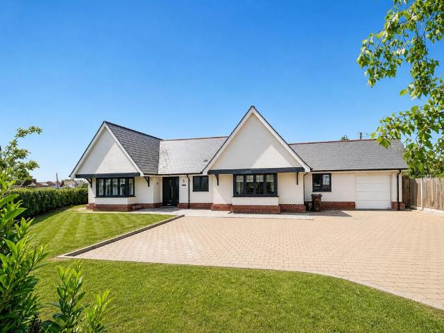 Bungalow for sale in Inworth, Fordham Heath