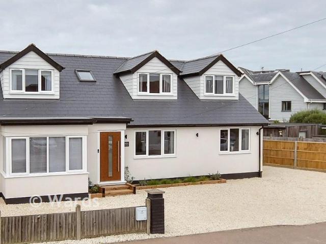 Bungalow for sale in South Tankerton, The Bridge