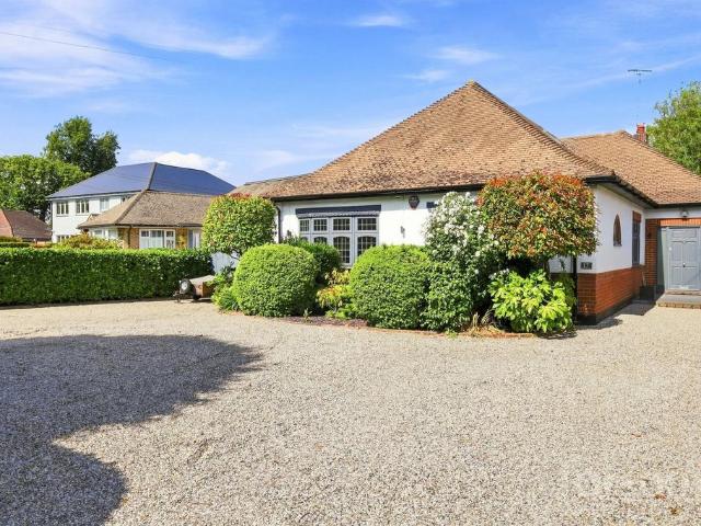 Bungalow for sale in Hutton, Navestock Side