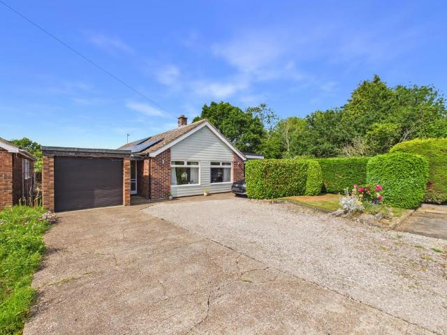 Bungalow for sale in Bedingfield, Suffolk