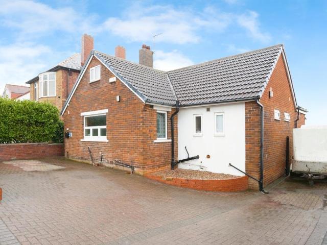 Bungalow for sale in Dewsbury, West Yorkshire
