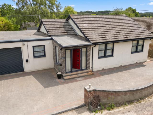 Bungalow for sale in Minster-on-Sea, Oad Street