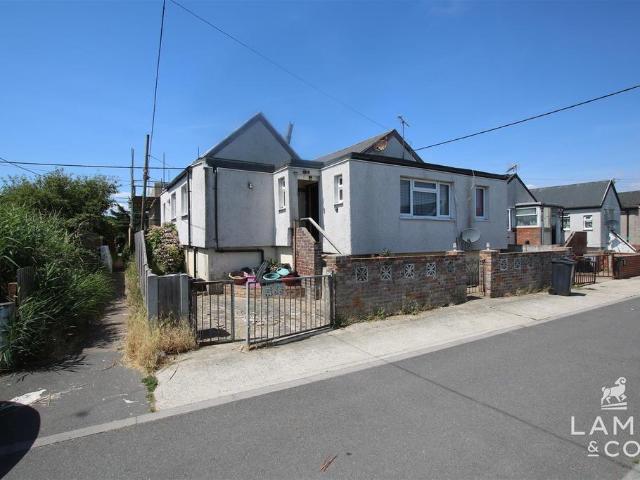 Bungalow for sale in Dale Hill, Essex
