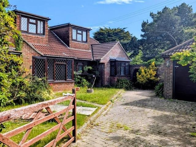 Bungalow for sale in Old Milton, Ashurst Bridge