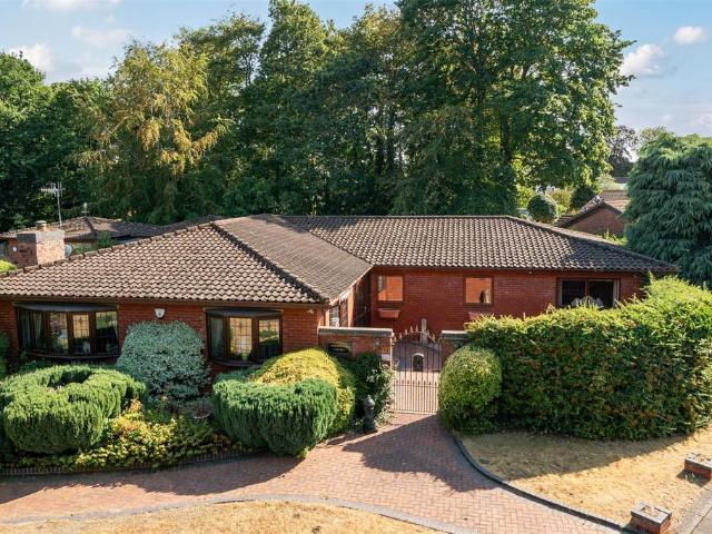 Bungalow for sale in Areley Kings, Rushock