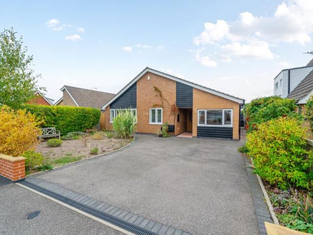 Bungalow for sale in Quarrington, North Kesteven