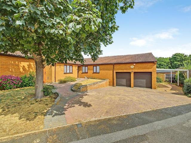 Bungalow for sale in Rectory Farm, Northampton