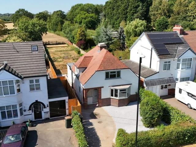 Bungalow for sale in Allesley, West Midlands